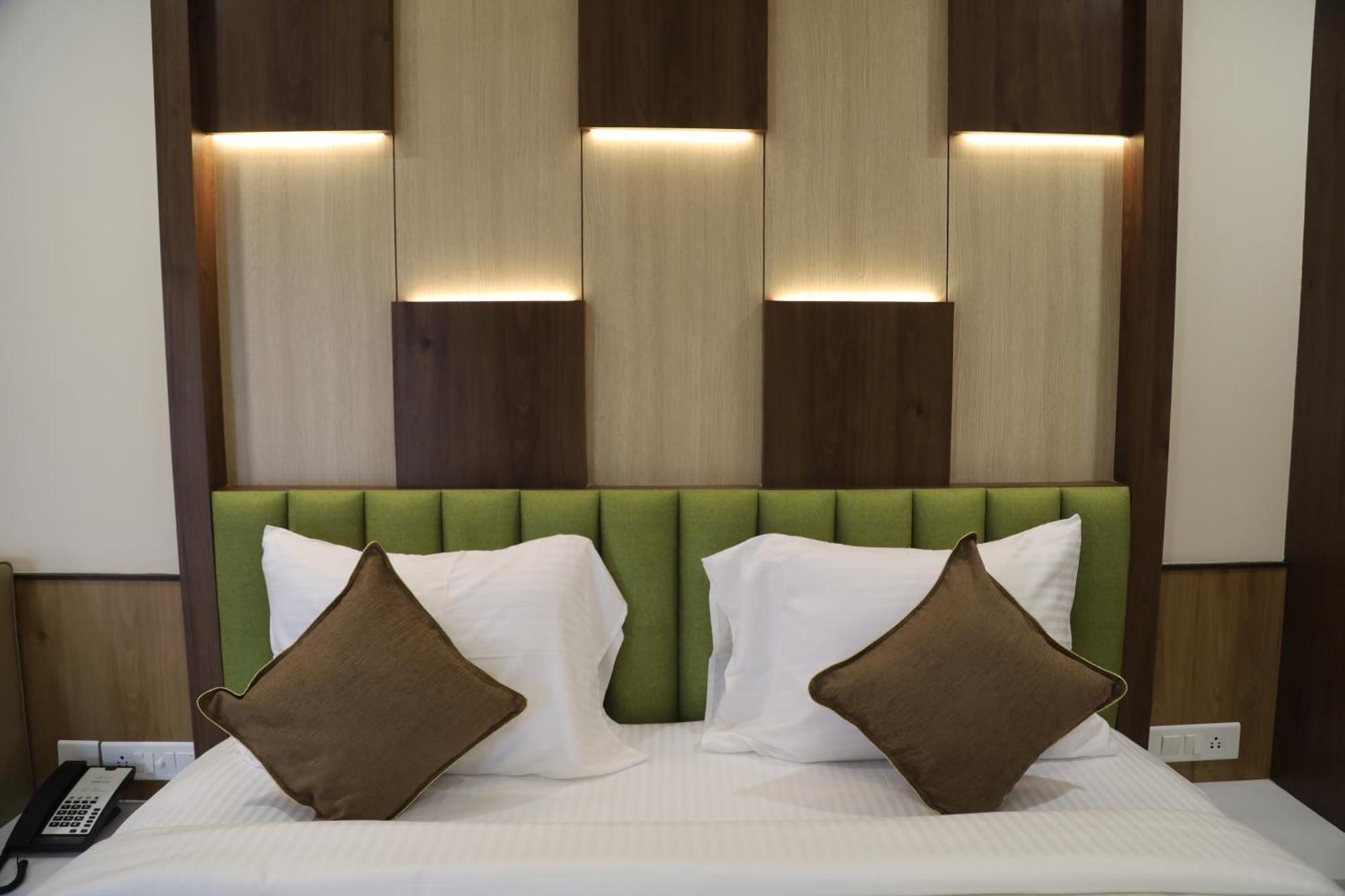 Kings Bury Inn Kumbakonam Eksteriør bilde